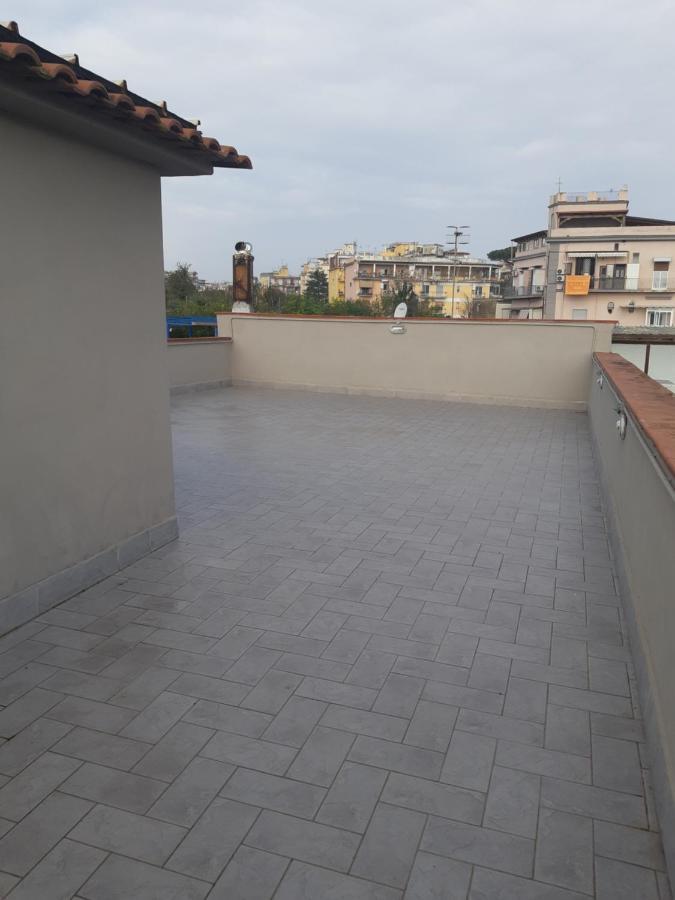 Apartamento Il Rifugio Degli Artisti Nápoles Exterior foto